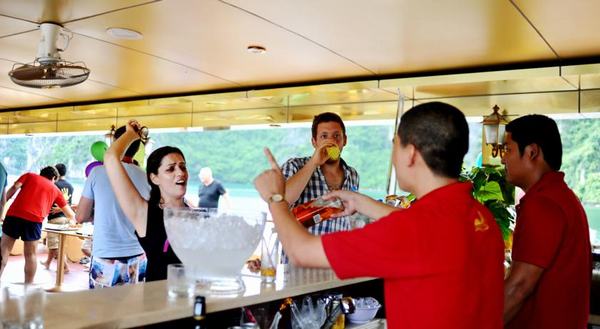 Du thuyền Golden Cruise 9999 